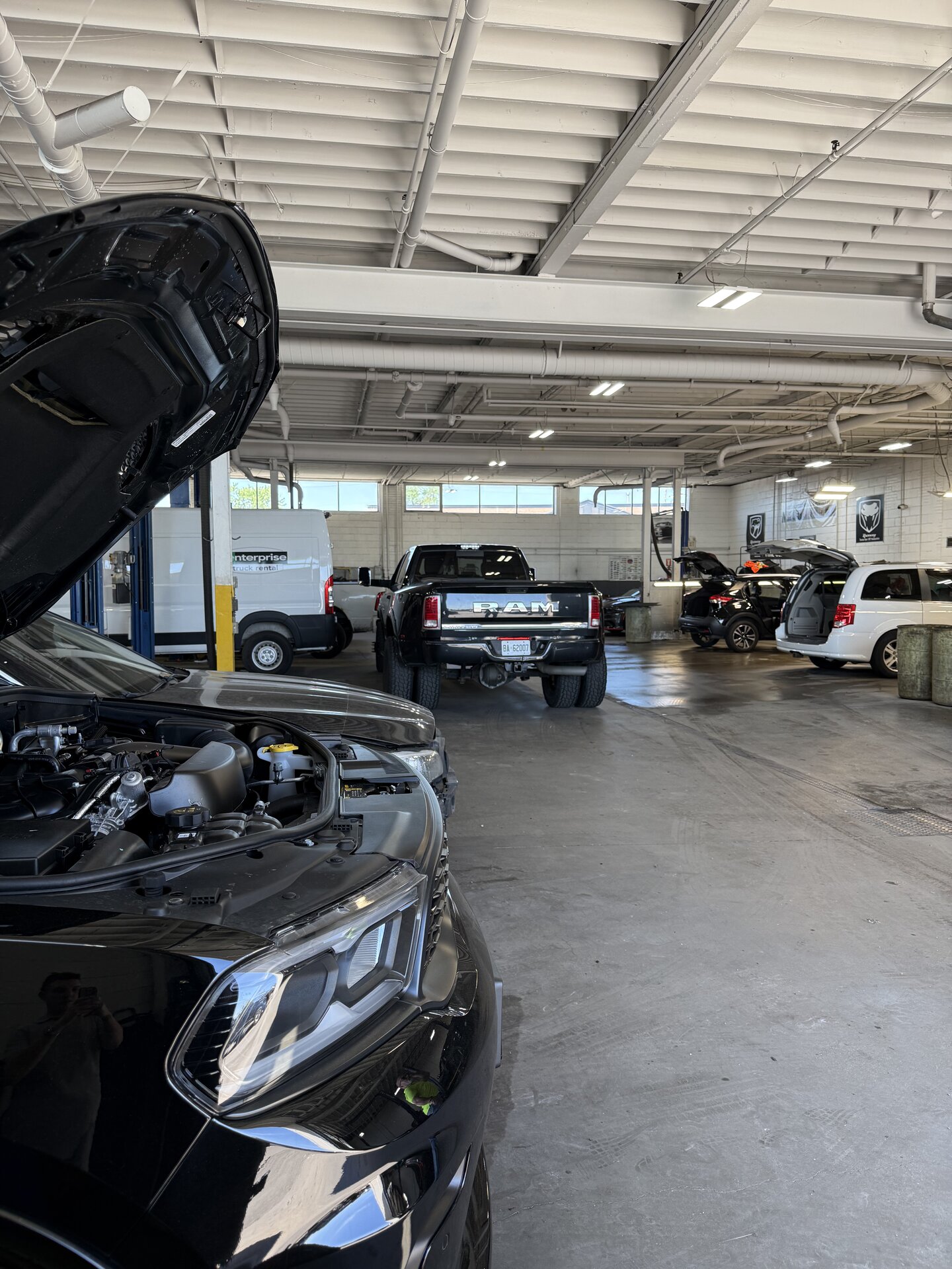 End2End Collision auto body shop and collision repair centre in Etobicoke, Toronto